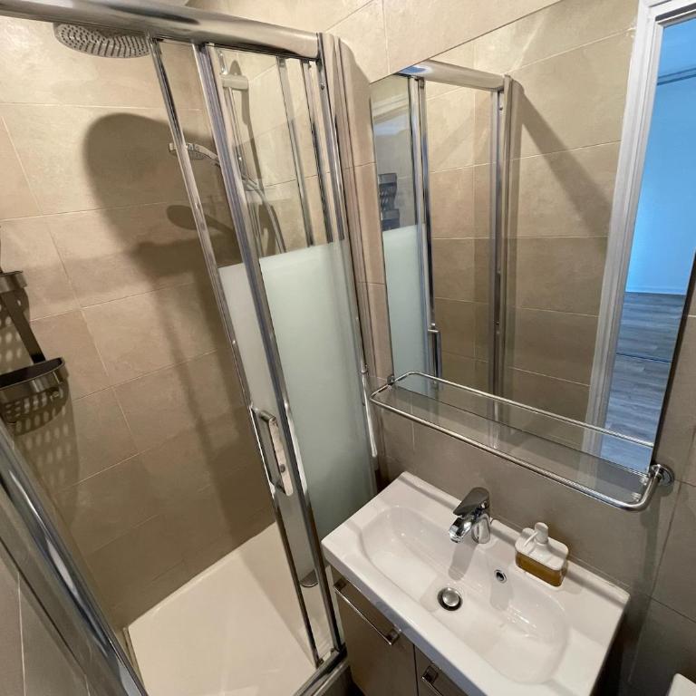 Nice Renting - JAURES - Cosy Flat - Nice old town - Great view - AirCon - Appartement 1 Chambre - 20