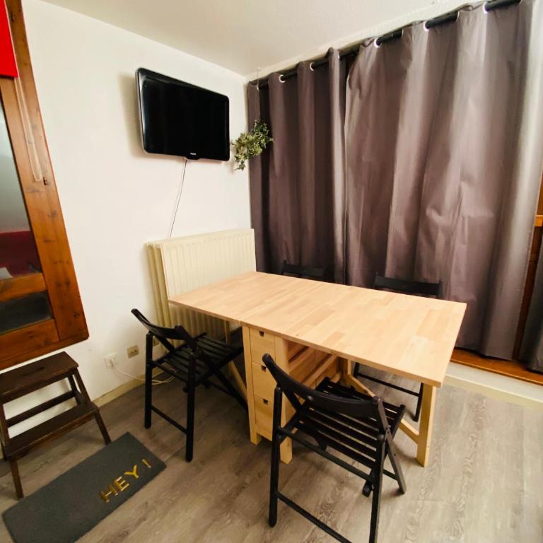 Appt pied des pistes, terrasse et parking couvert - Studio - Vue sur Montagne - 9