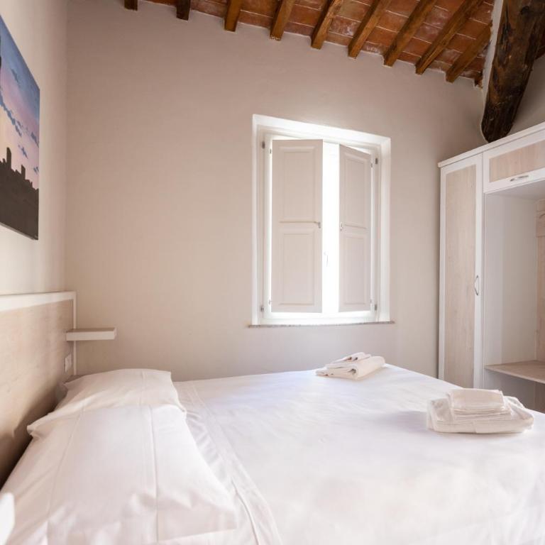 Albergo Centrale - Camera Matrimoniale/Doppia con Letti Singoli - 7