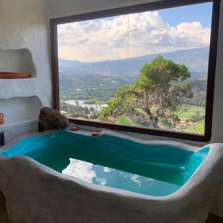 Paraiso de Arcilla - Suite & Glamping - King Room with Mountain View - 4