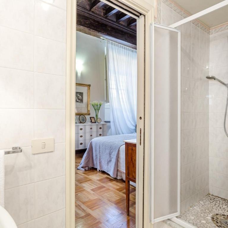 Casa Simonetta, Modern and Antique Ground Floor Apartment inside the Walls of Lucca - Appartamento con 2 Camere da Letto - 19