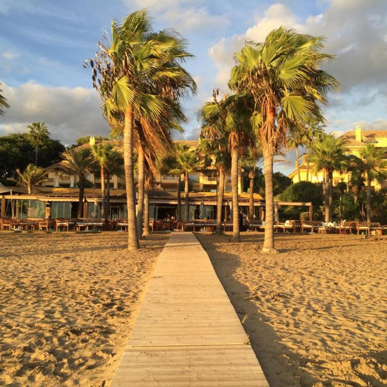 Superb Front Line Location with Heated Pool - Apartamento de 3 dormitorios - 32