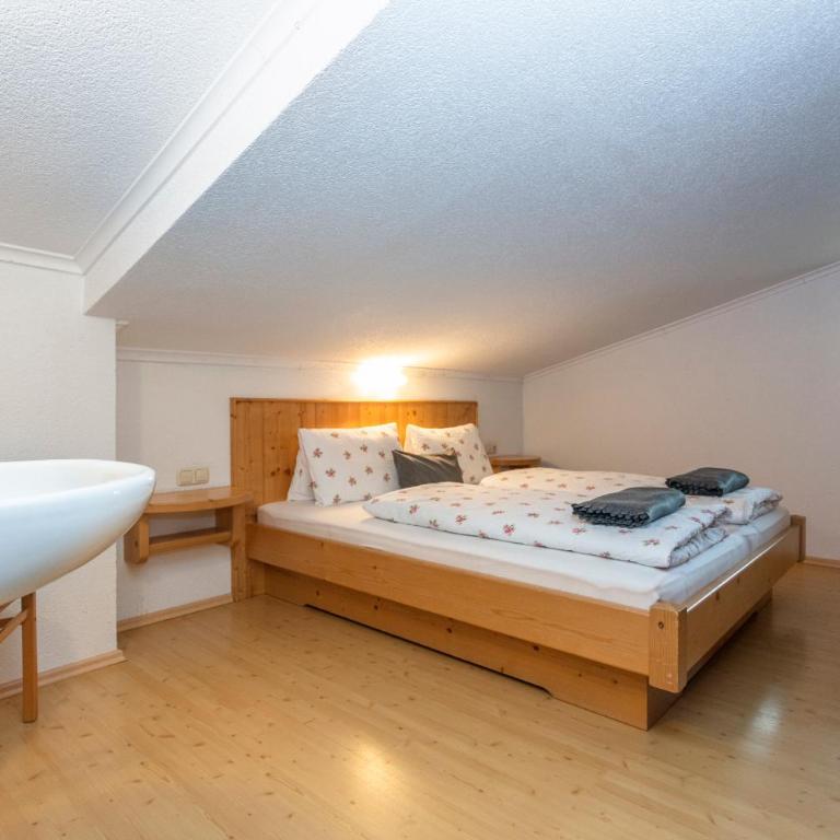 Gästehaus Dreier - Apartment mit 10 Schlafzimmern - 25