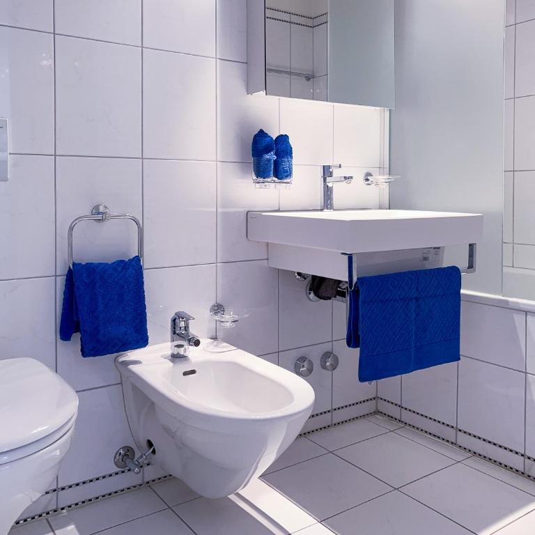 Designer Küche - Südbalkon - TG-Stellplatz - WLAN - One-Bedroom Apartment - 3