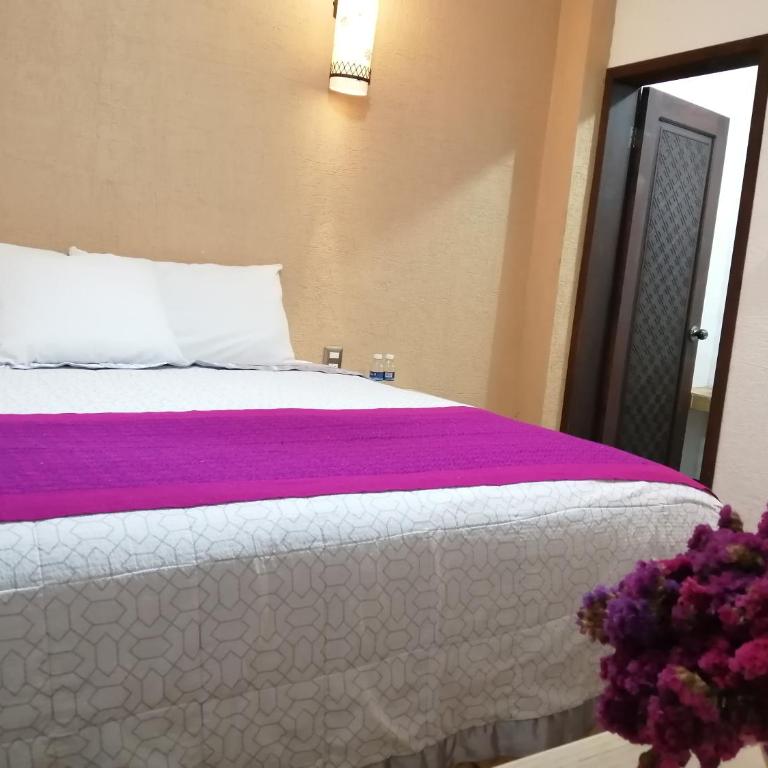 Hotel Na´Lum - King Room - 1