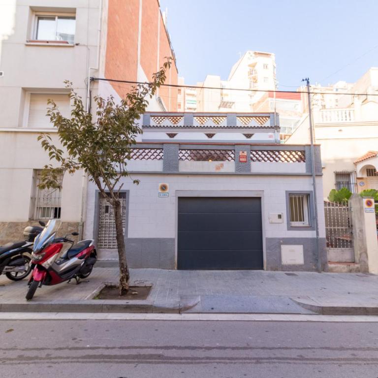 Bed&BCN Park Güell - Three-Bedroom House - 24