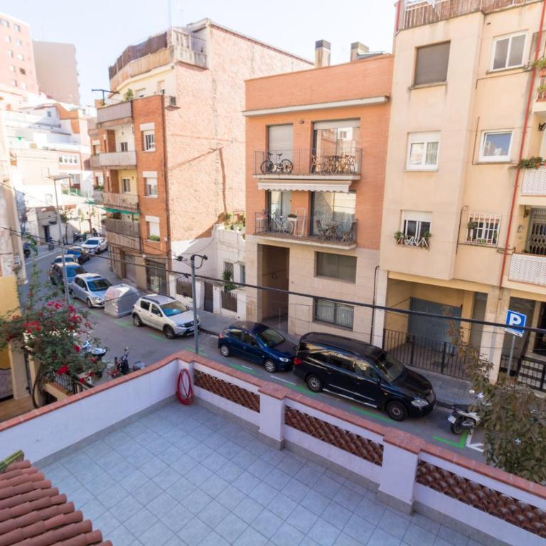 Bed&BCN Park Güell - Three-Bedroom House - 26