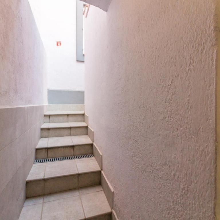 Bed&BCN Park Güell - Three-Bedroom House - 28