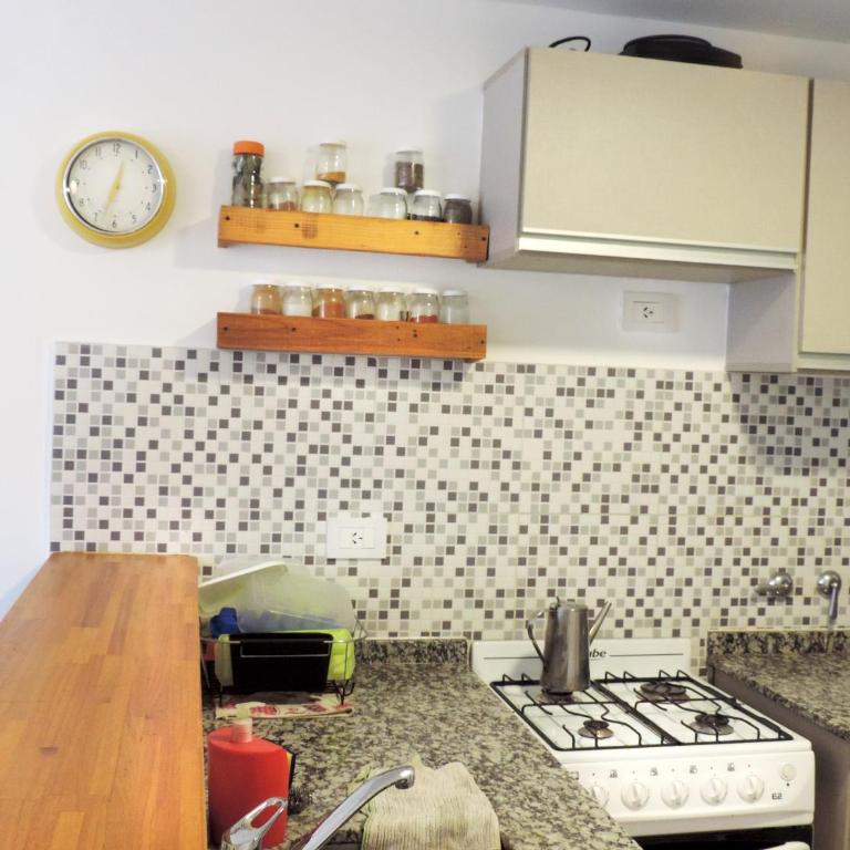 Departamento Jujuy - Estudio con balcón - 8