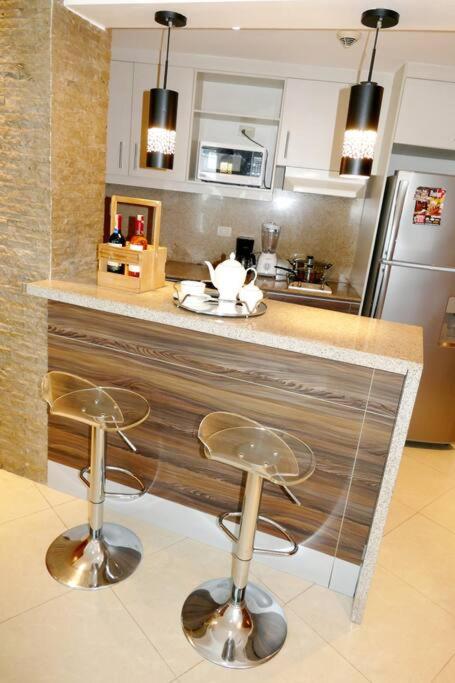 Ecusuites Riverfront l Balcony - One-Bedroom Apartment - 21