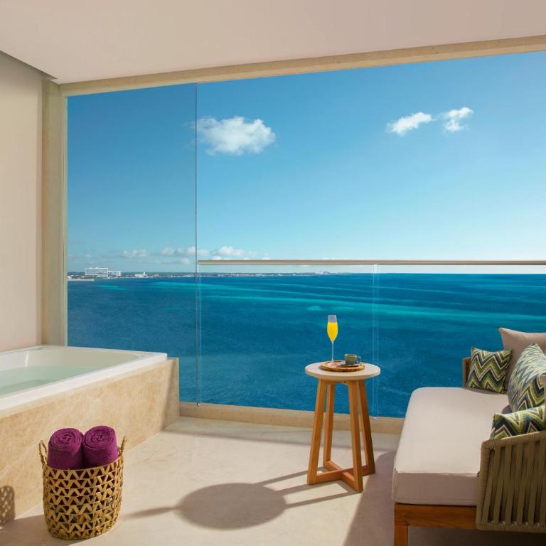 Breathless Cancun Soul Resort & Spa - Adults Only - All Inclusive - Xhale Club Junior Suite Ocean Front Double - 4