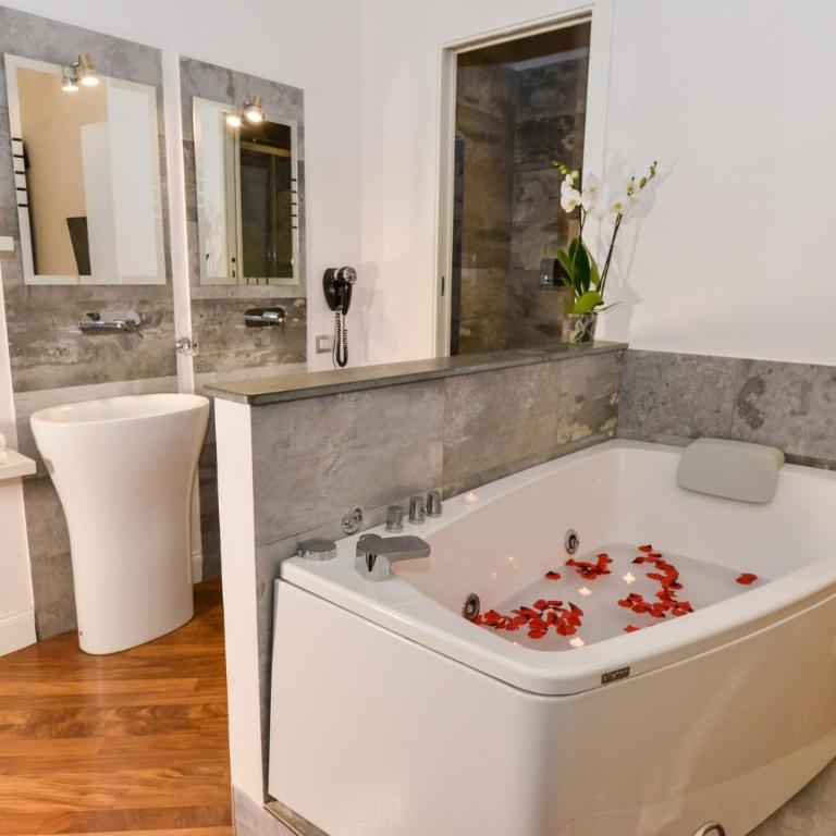 NAVONA VITA SUITES - Suite Deluxe - 10
