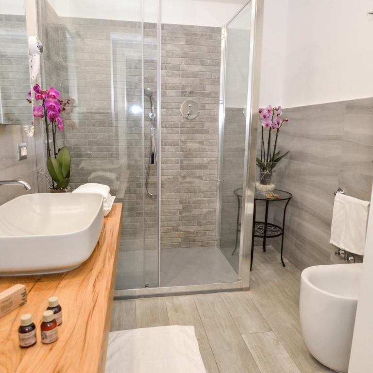 NAVONA VITA SUITES - Camera King Deluxe - 3