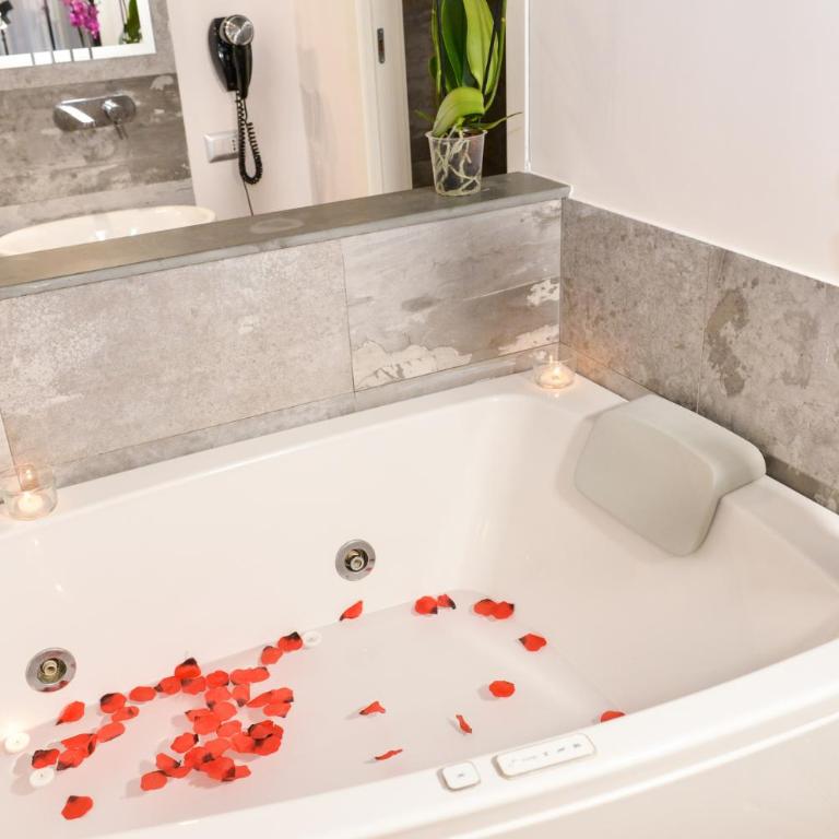 NAVONA VITA SUITES - Suite Deluxe - 9