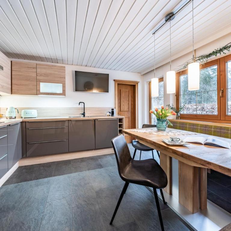 Landhaus Seiringer Apartments - Apartment mit Terrasse - 7