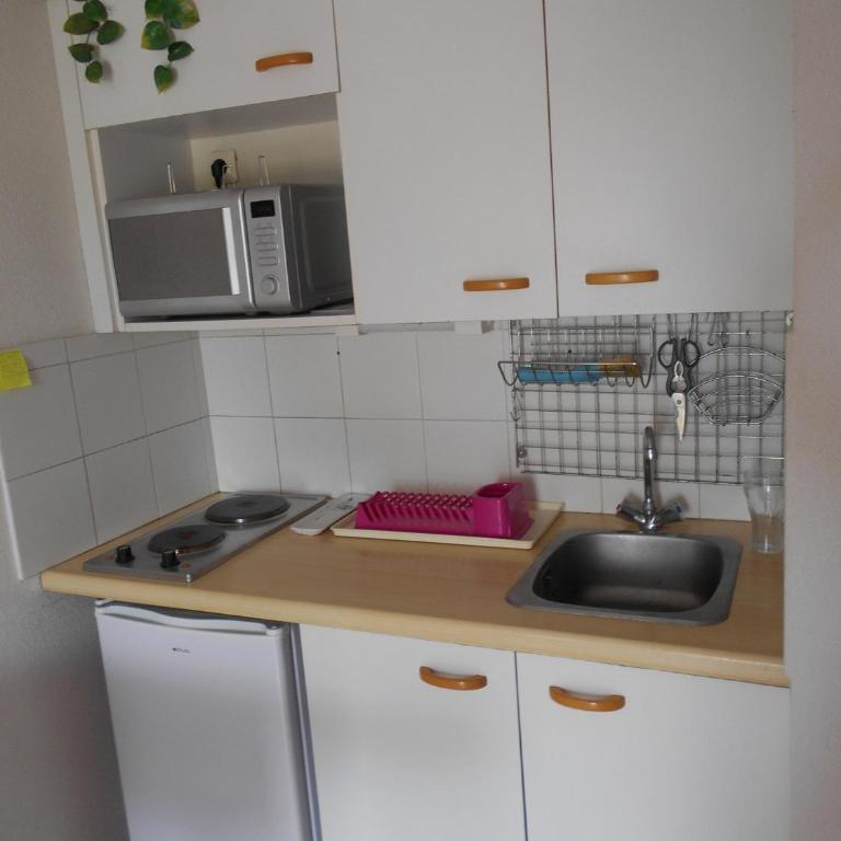 Vittoria Immobilier 11 - REGLEMENT SUR PLACE - chèques vacances acceptés - Estudio - 2