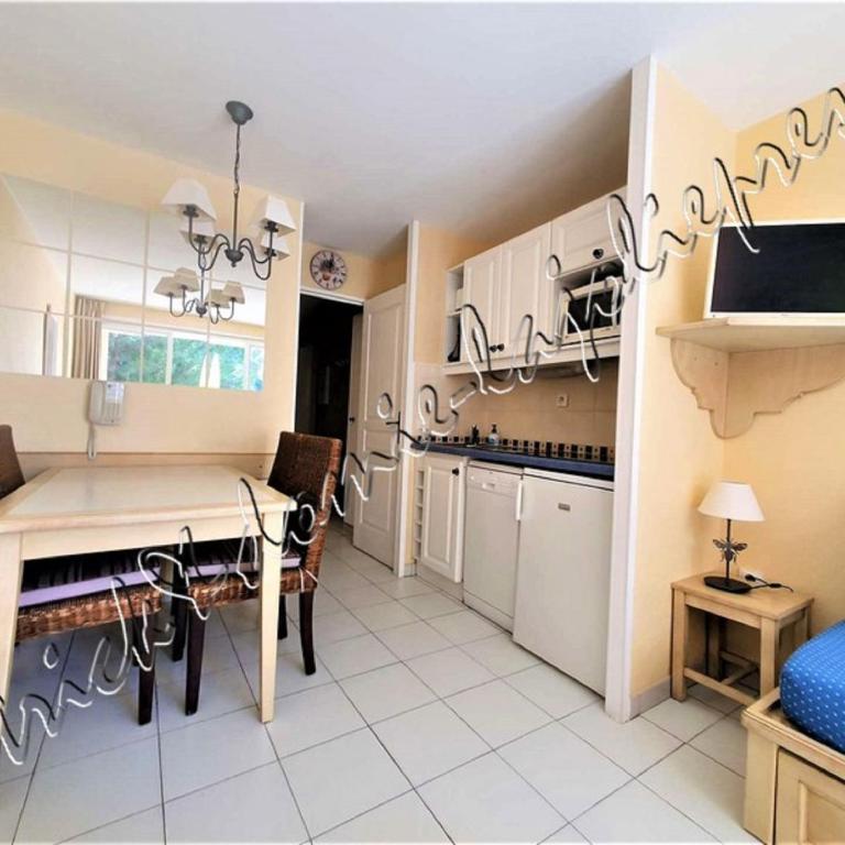 HYERES, Magnifique Parc de la Presqu'île avec Piscine et Plage face à Porquerolles ! - Apartment - 14