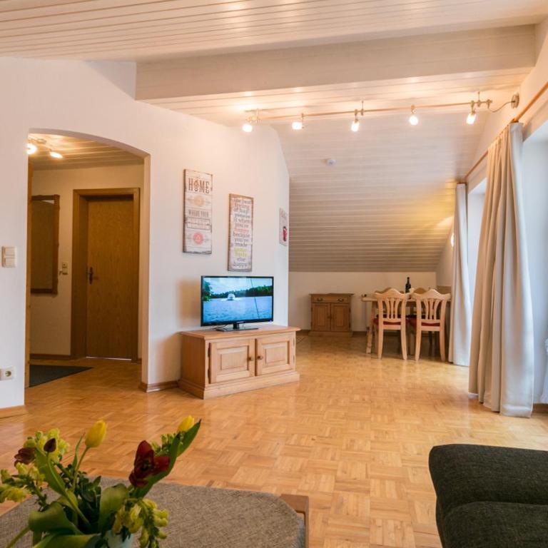 Haus Sonnenrose - Apartment mit Balkon - 1