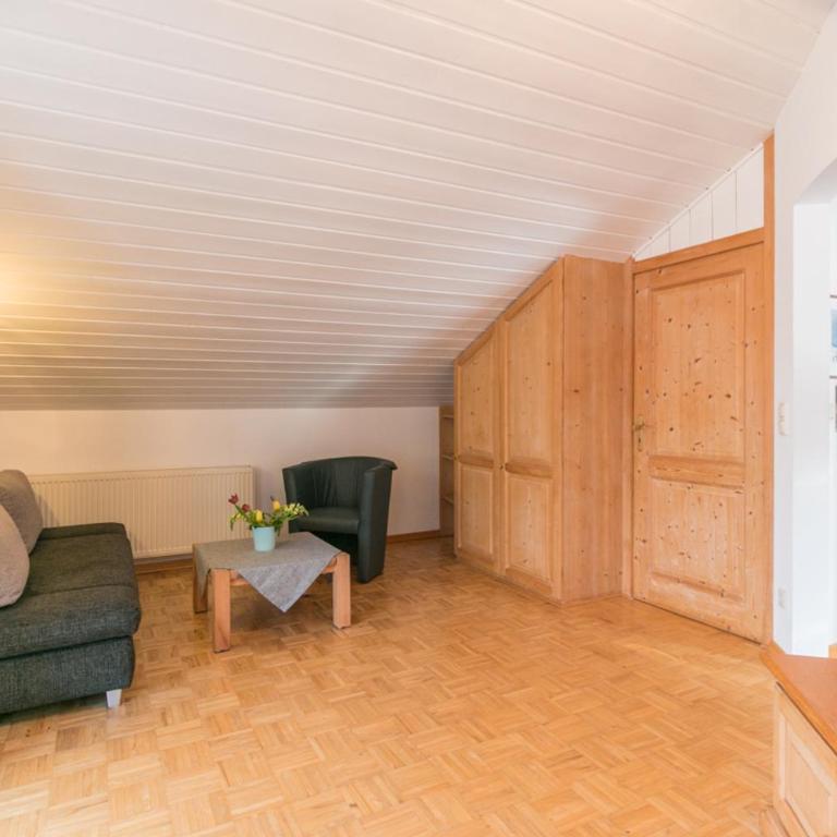 Haus Sonnenrose - Apartment mit Balkon - 2