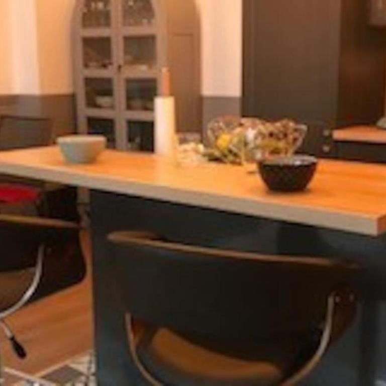 Cauquilha SPACIEUX APPARTEMENT BOURGEOIS EN CENTRE VILLE - Two-Bedroom Apartment - 12