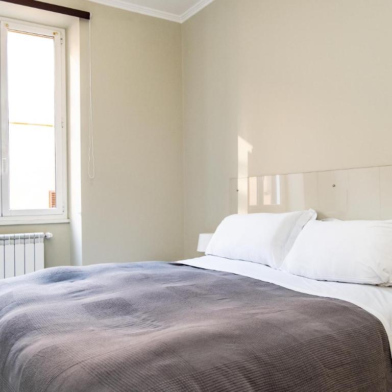 Mecenate Apartment Cavour - Two-Bedroom Apartment - 9