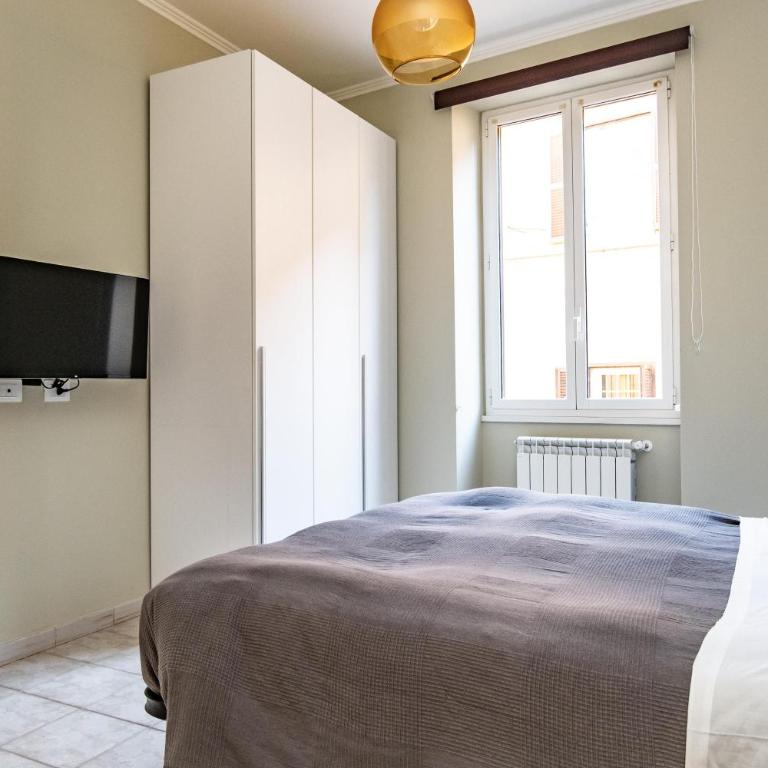 Mecenate Apartment Cavour - Two-Bedroom Apartment - 10