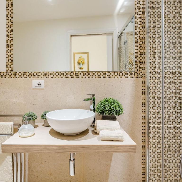 Casa Vera, exquisite 2 bedrooms 2 baths apartment with garden, A/C, close to Parking - Appartamento con 2 Camere da Letto - 16
