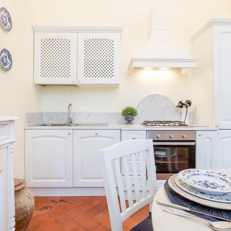Casa Vera, exquisite 2 bedrooms 2 baths apartment with garden, A/C, close to Parking - Appartamento con 2 Camere da Letto - 13