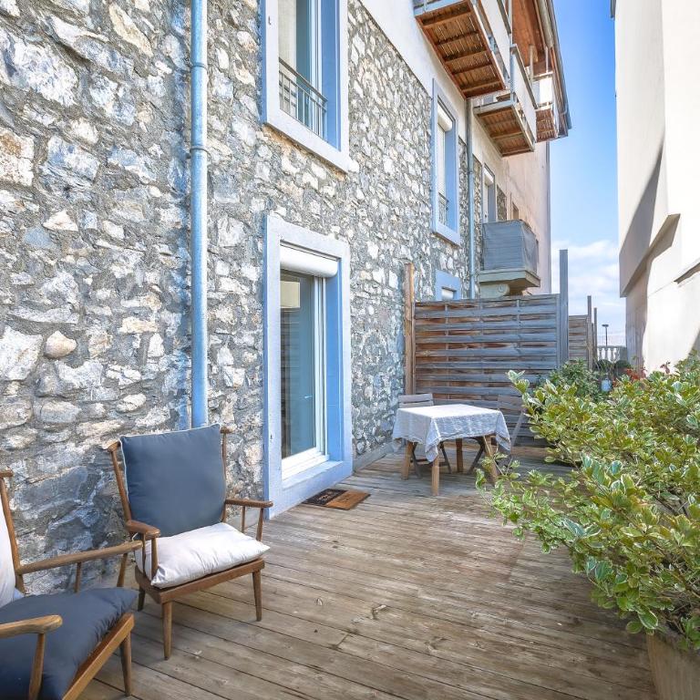 Superbe F1 avec terrasse et parking privé - One-Bedroom Apartment - 7