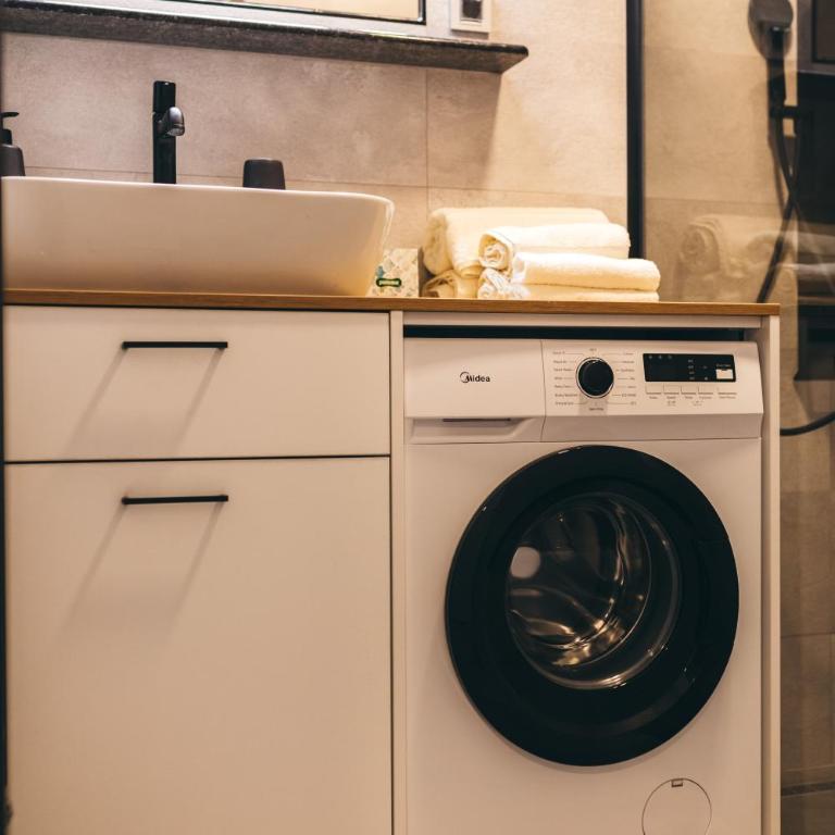 HelloSky Apartment - One-Bedroom Apartment - 34