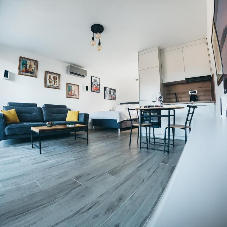 HelloSky Apartment - One-Bedroom Apartment - 25