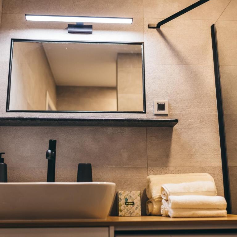 HelloSky Apartment - One-Bedroom Apartment - 33