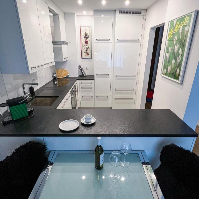 Designer Küche - Südbalkon - TG-Stellplatz - WLAN - One-Bedroom Apartment - 17