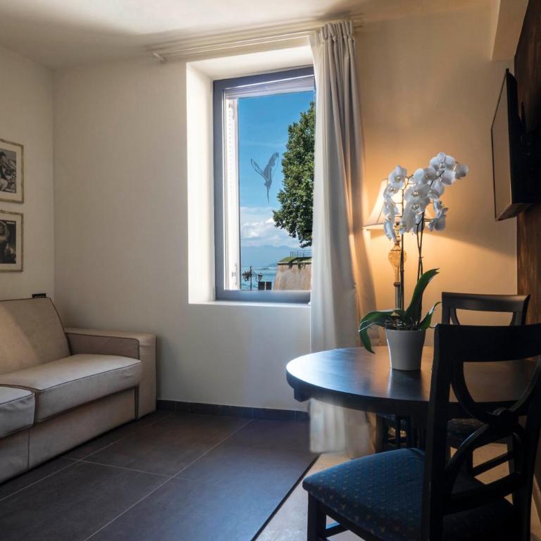 Osteria Luxury Apartments - Appartamento con Vista Lago - Edificio Separato - 1