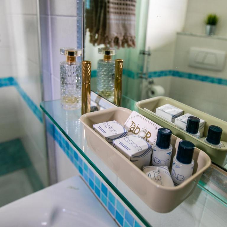 Hotel Tabor - Camera Matrimoniale con Letto Supplementare - 6