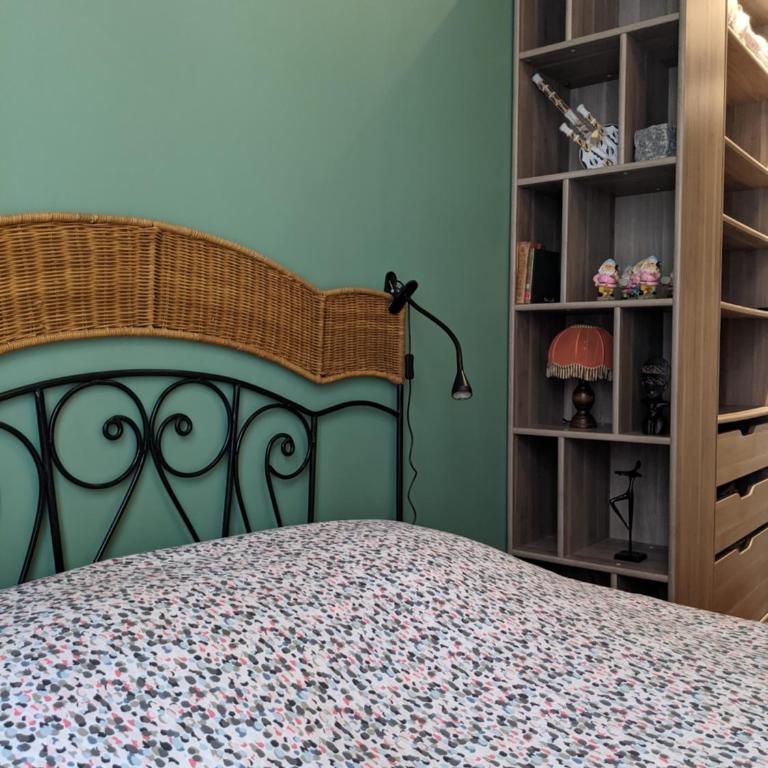 Private acces to the all flat. Charming Parisian. - Chambre Quadruple avec Salle de Bains Privative - 10