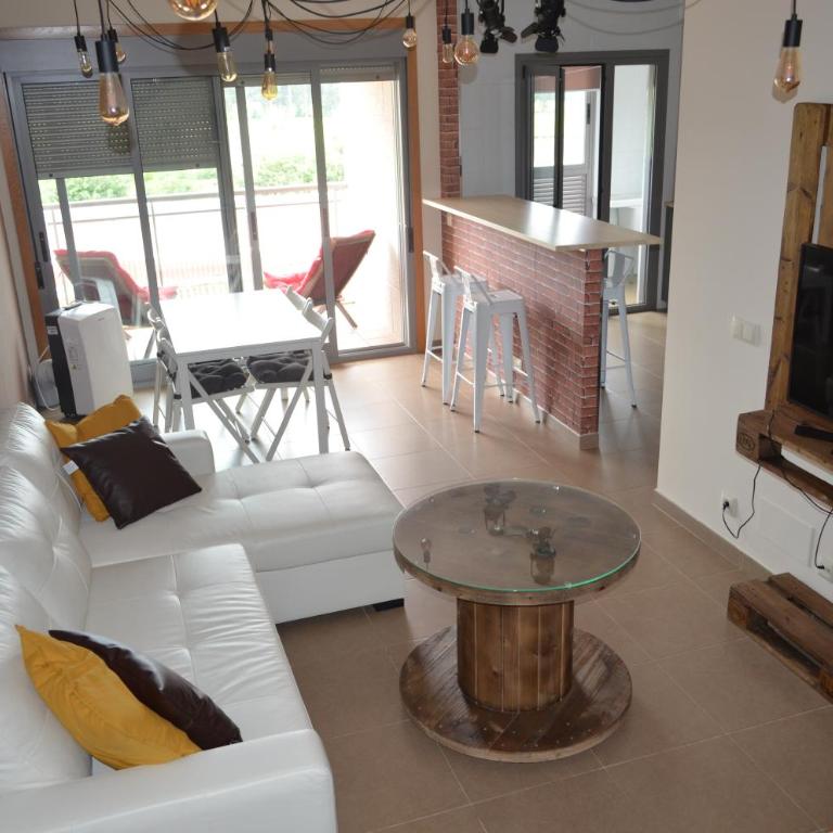Dúplex con encanto en Ribadumia, incluye garaje - Two-Bedroom Apartment - 1