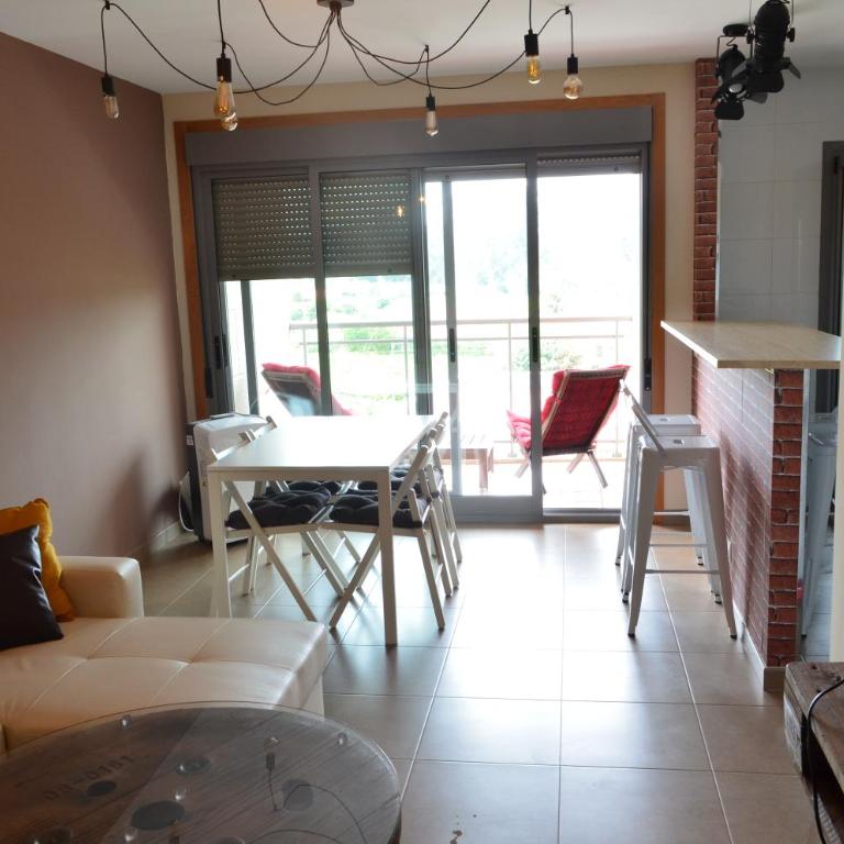 Dúplex con encanto en Ribadumia, incluye garaje - Two-Bedroom Apartment - 8