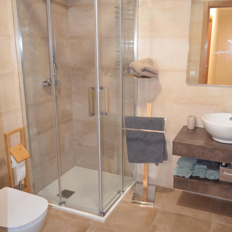 Dúplex con encanto en Ribadumia, incluye garaje - Two-Bedroom Apartment - 21