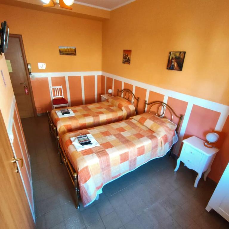 Hotel Serenella - Camera Matrimoniale/Doppia con Letti Singoli con Bagno Privato - 26