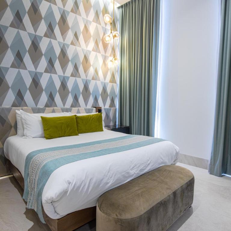 Becquer Hotel Guadalajara - Deluxe King Suite - 17