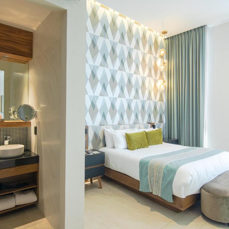 Becquer Hotel Guadalajara - Deluxe King Suite - 1