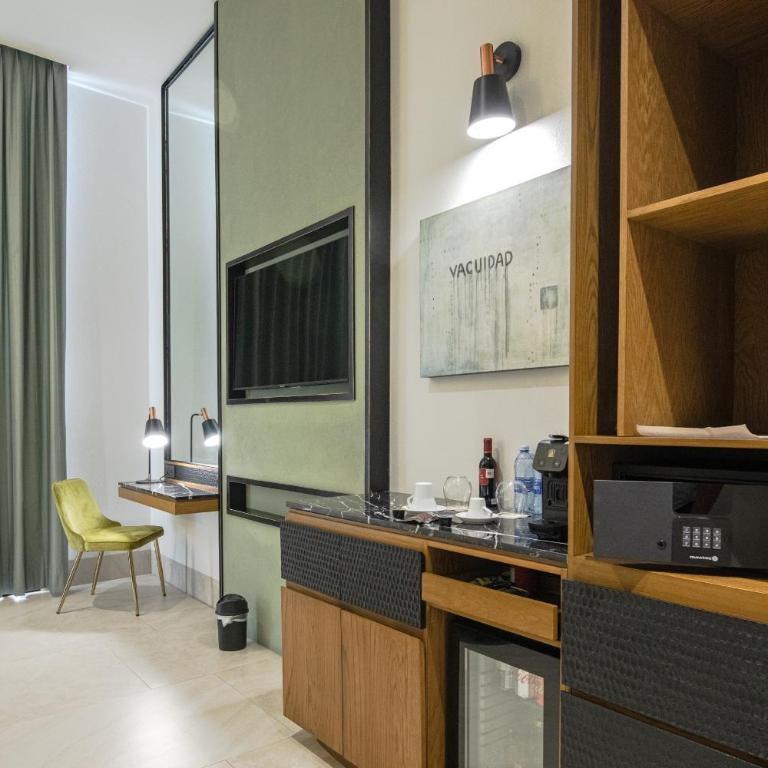Becquer Hotel Guadalajara - Deluxe King Suite - 7