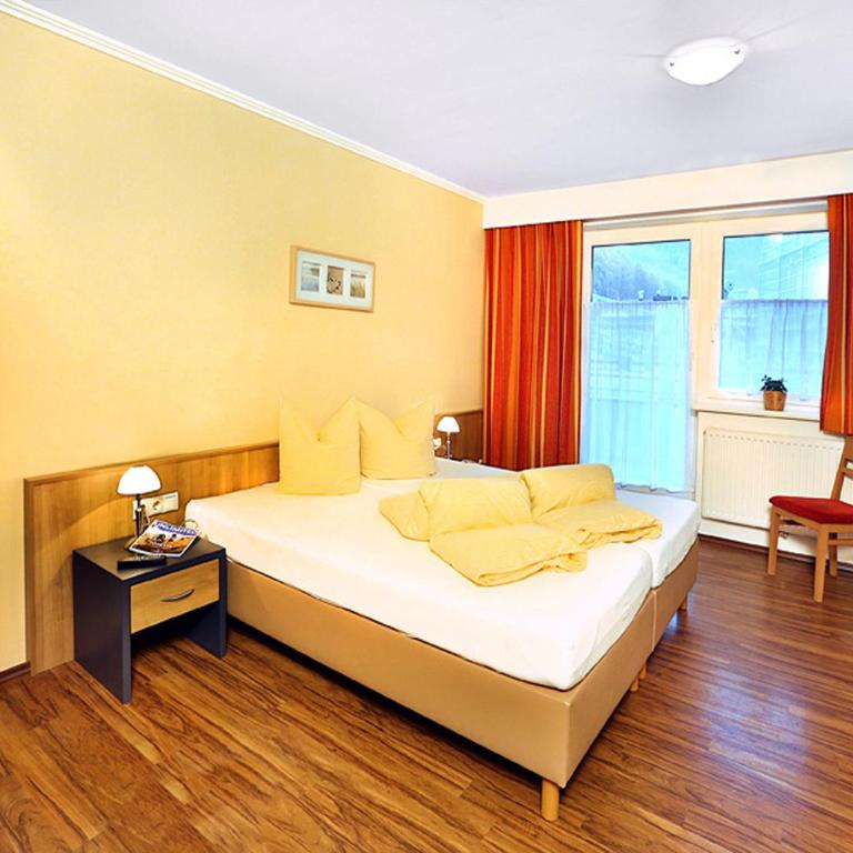 Appartement Sporthütte Fiegl - Apartment mit 2 Schlafzimmern und Balkon - 3