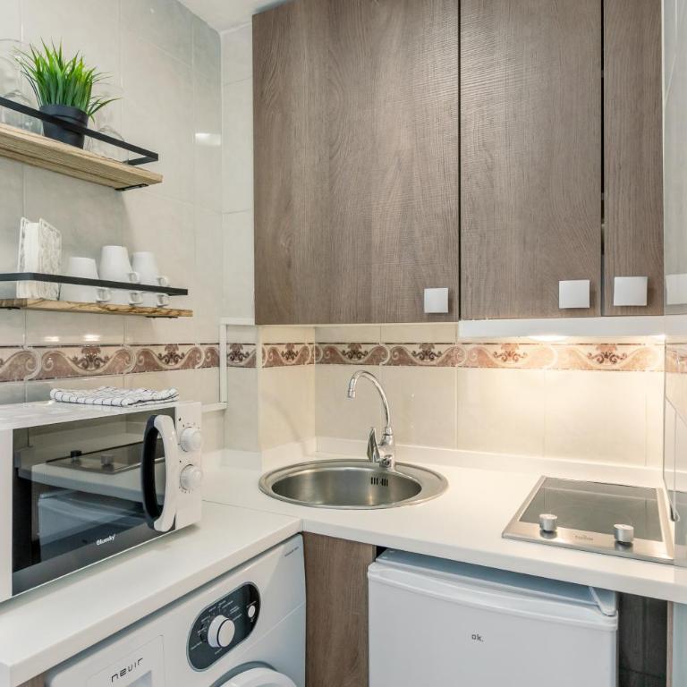 Apartment 213 Hispalis Triana - Estudio - 9