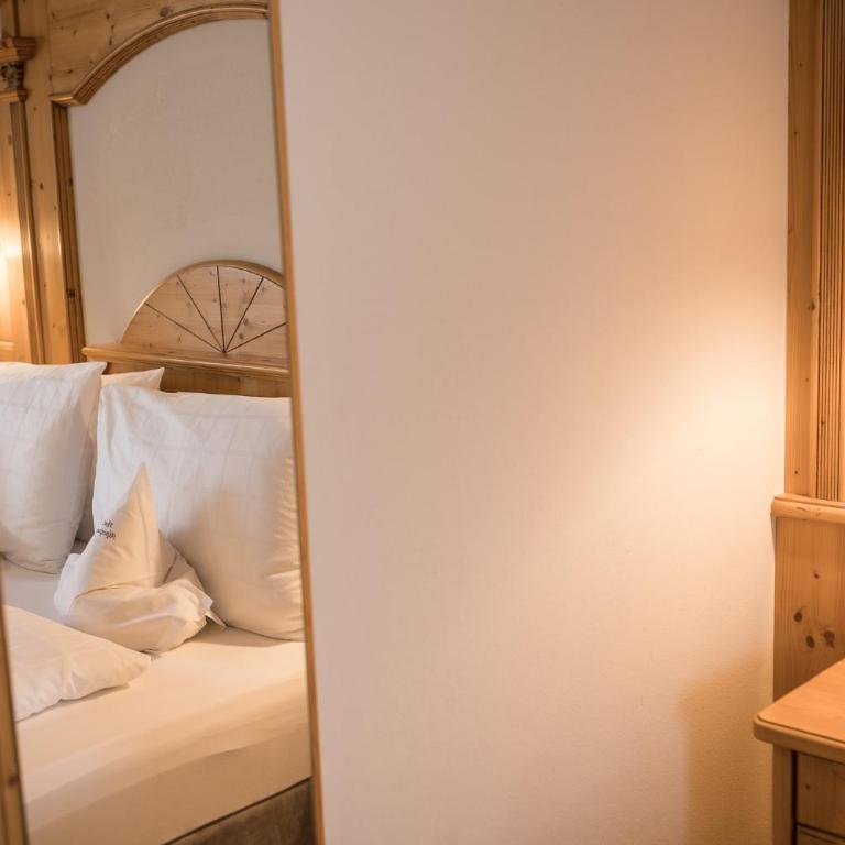 Hotel Alpenjuwel - Premium Doppelzimmer - 4