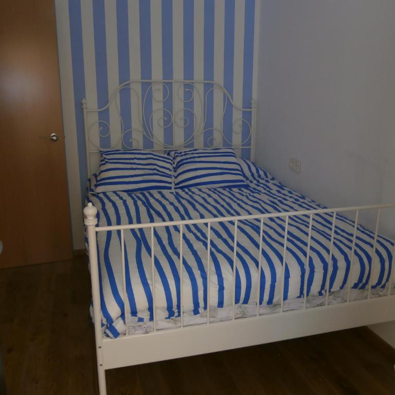 JUNTO AL PILAR - Three-Bedroom Apartment - 8