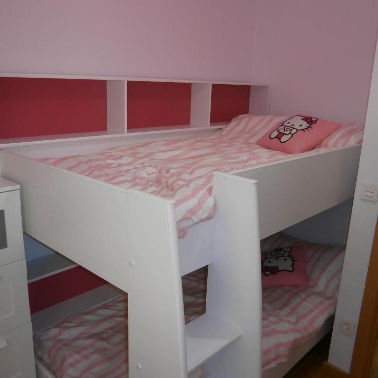JUNTO AL PILAR - Three-Bedroom Apartment - 14