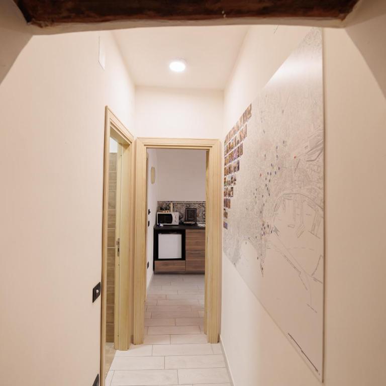 Legno Suite By HouseinNaples - Two-Bedroom Apartment - 21