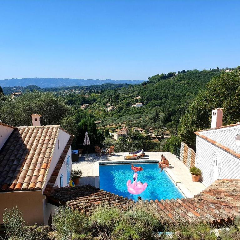 Apartment Picasso in large park with heated pool - Appartement - 44